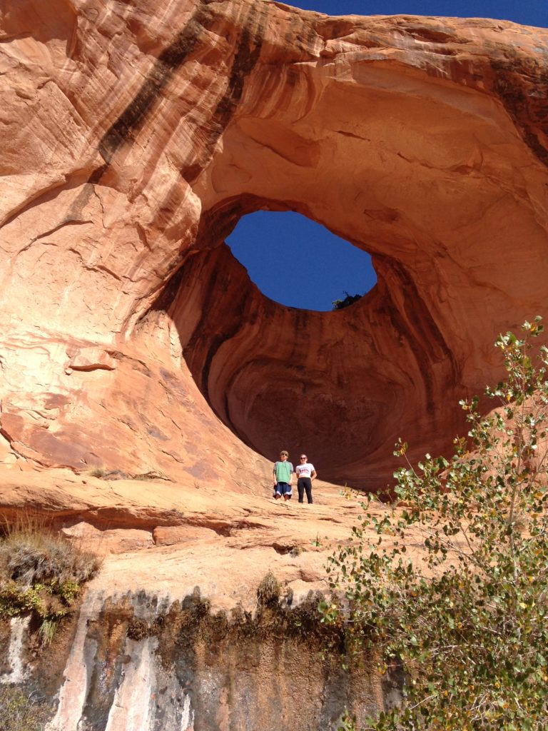 Bowtie Arch on the way to Corona