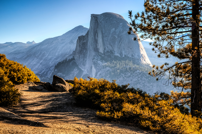 The trail towards Half Dome in Yosemite National Park